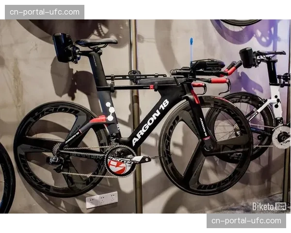 分析：二手顶级公路车市场火热，反映了怎样的消费趋势？